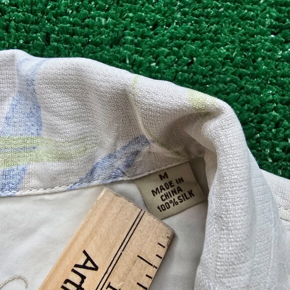 Tommy Bahama Hawaiian Shirt Mens Medium Button Up 100% Silk Tropical Beach - Picture 8 of 10